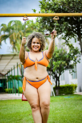 Biquíni plus size sem bojo laranja com azul